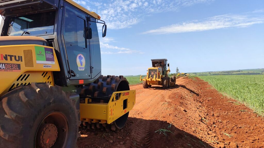 São Pedro do Iguaçu inicia base para obra de 4,6 KM de PAVIMENTAÇÃO ASFÁLTICA nas estradas rurais próximas ao Assentamento Nova União.