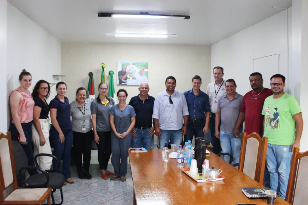 Reunião Parque Itaipu e Santa Helena